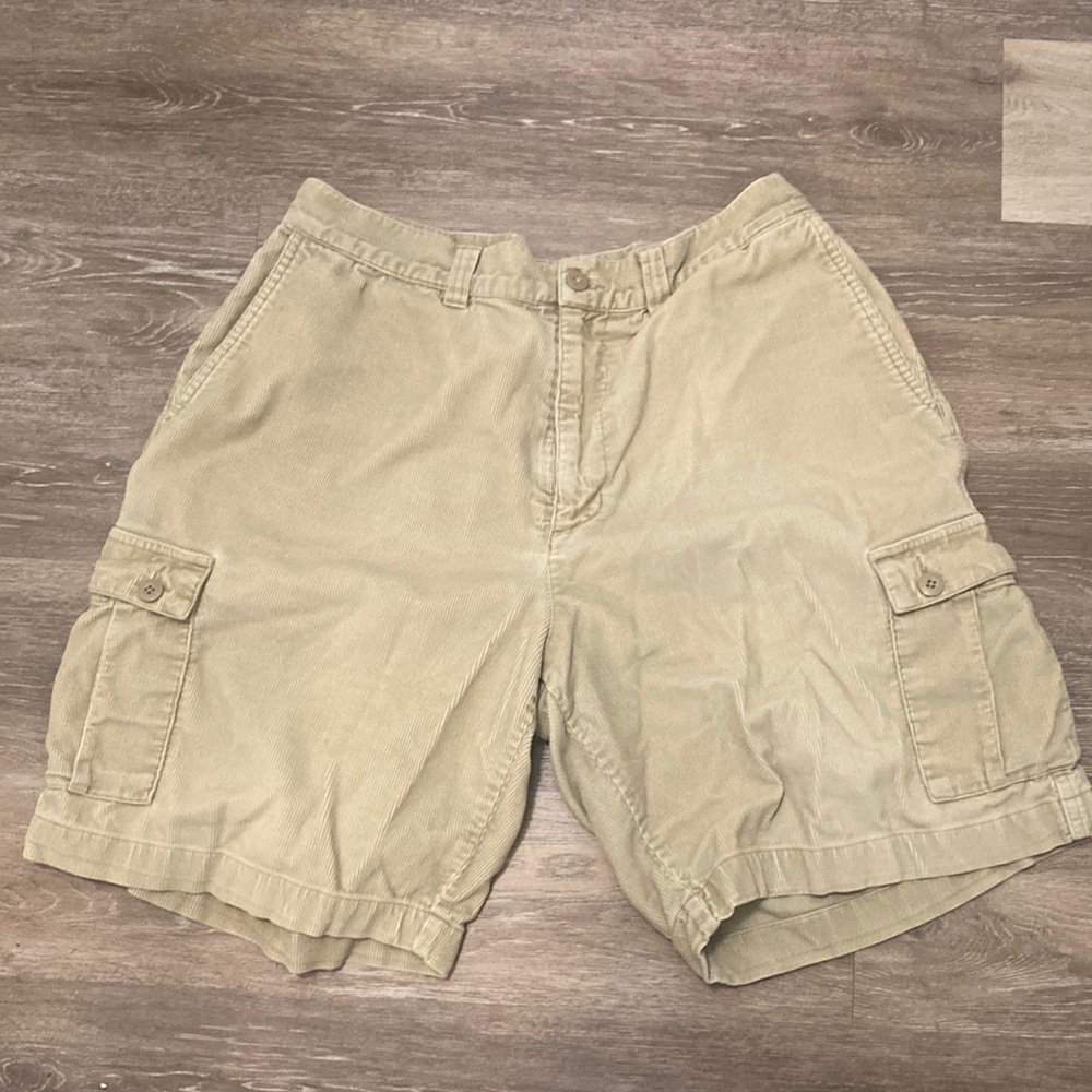 SALE Mens Patagonia corduroy cargo shorts Sz 35